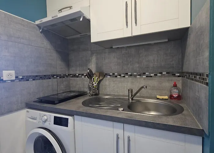 2 Etoiles Proche Thermes Avec Parking Apartment *